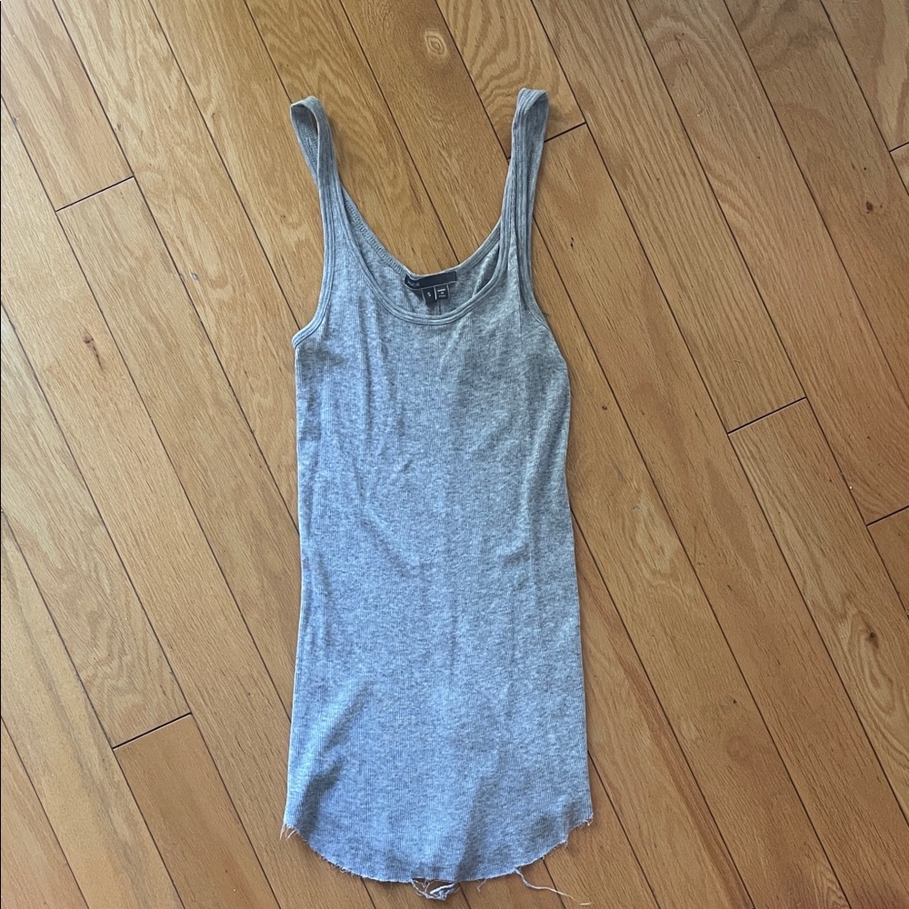 Vince Gray Tank Top size small